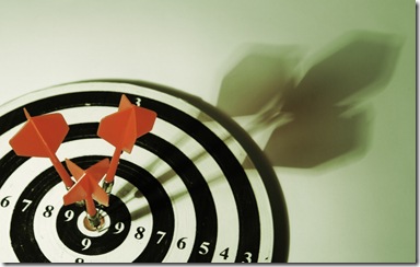 Picture of hitting the bullseye to convey effect of having a hiring process that can result in finding and selecting top talent candidates